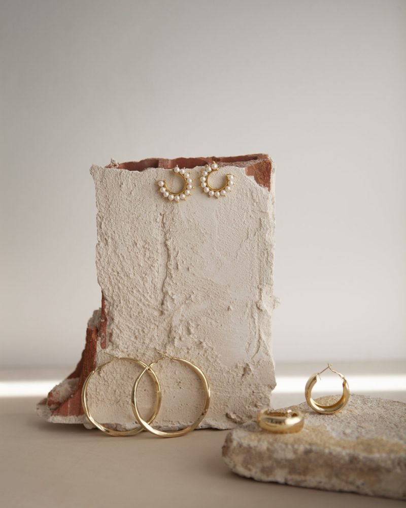 aesthetic-golden-earrings-arrangement (1)